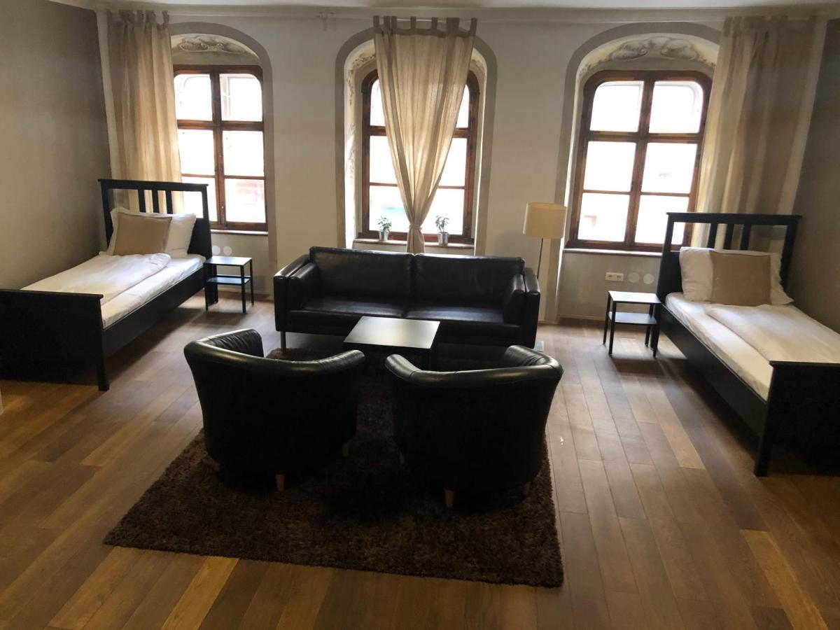 Boutique Hostel Zum Goldenen Kegel Vienna Exterior photo